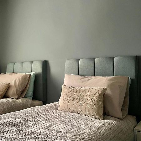 울버스톤 Old Daltongate House B&B 외부 사진